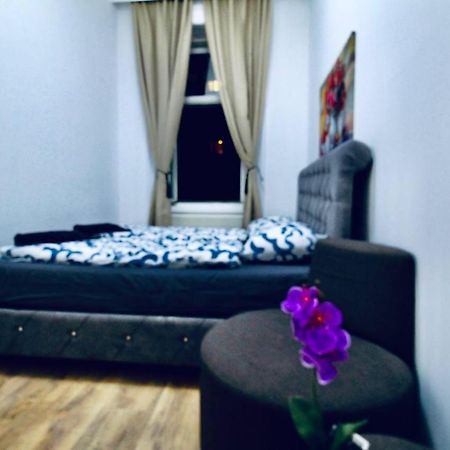 Modern Double Room Js A Wina Bagian luar foto