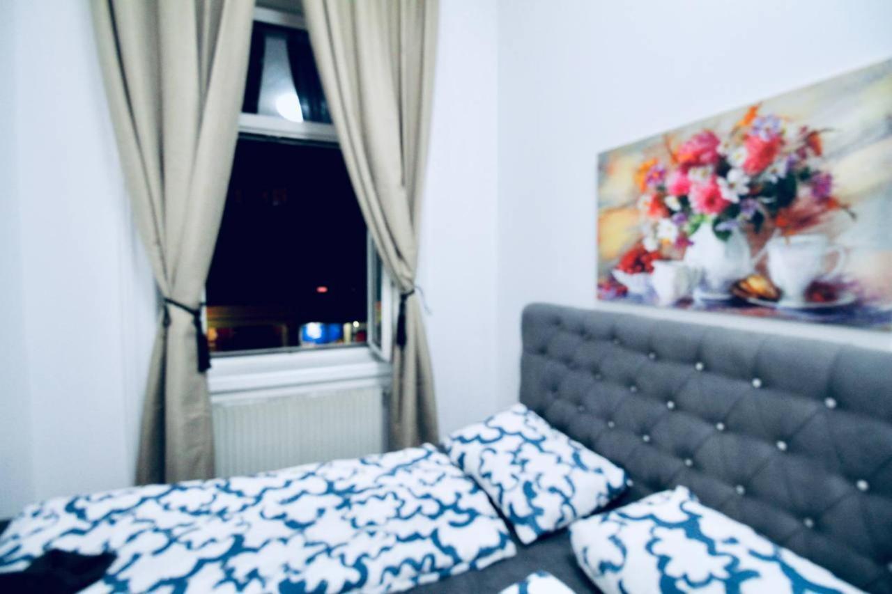 Modern Double Room Js A Wina Bagian luar foto