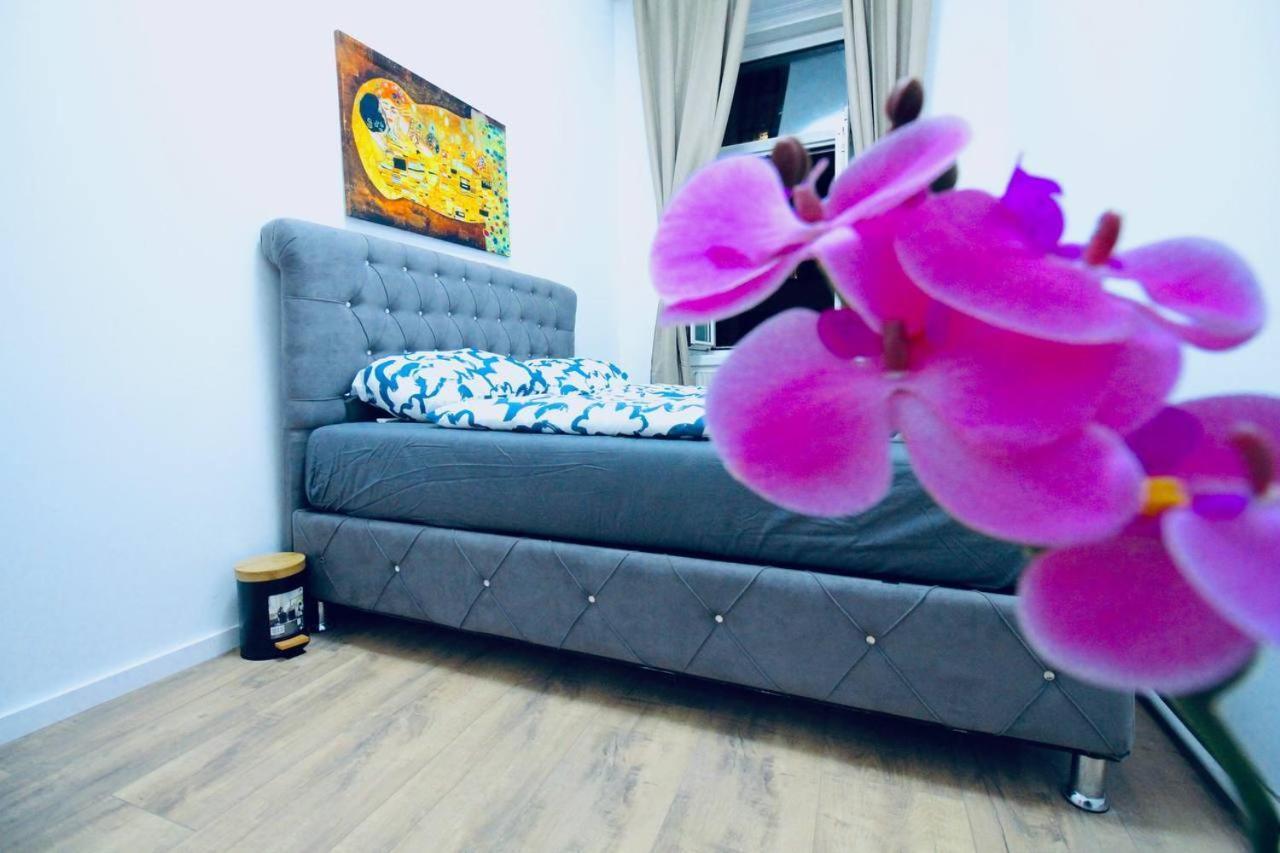 Modern Double Room Js A Wina Bagian luar foto